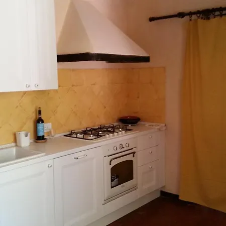 Lo Scrogio Villa *